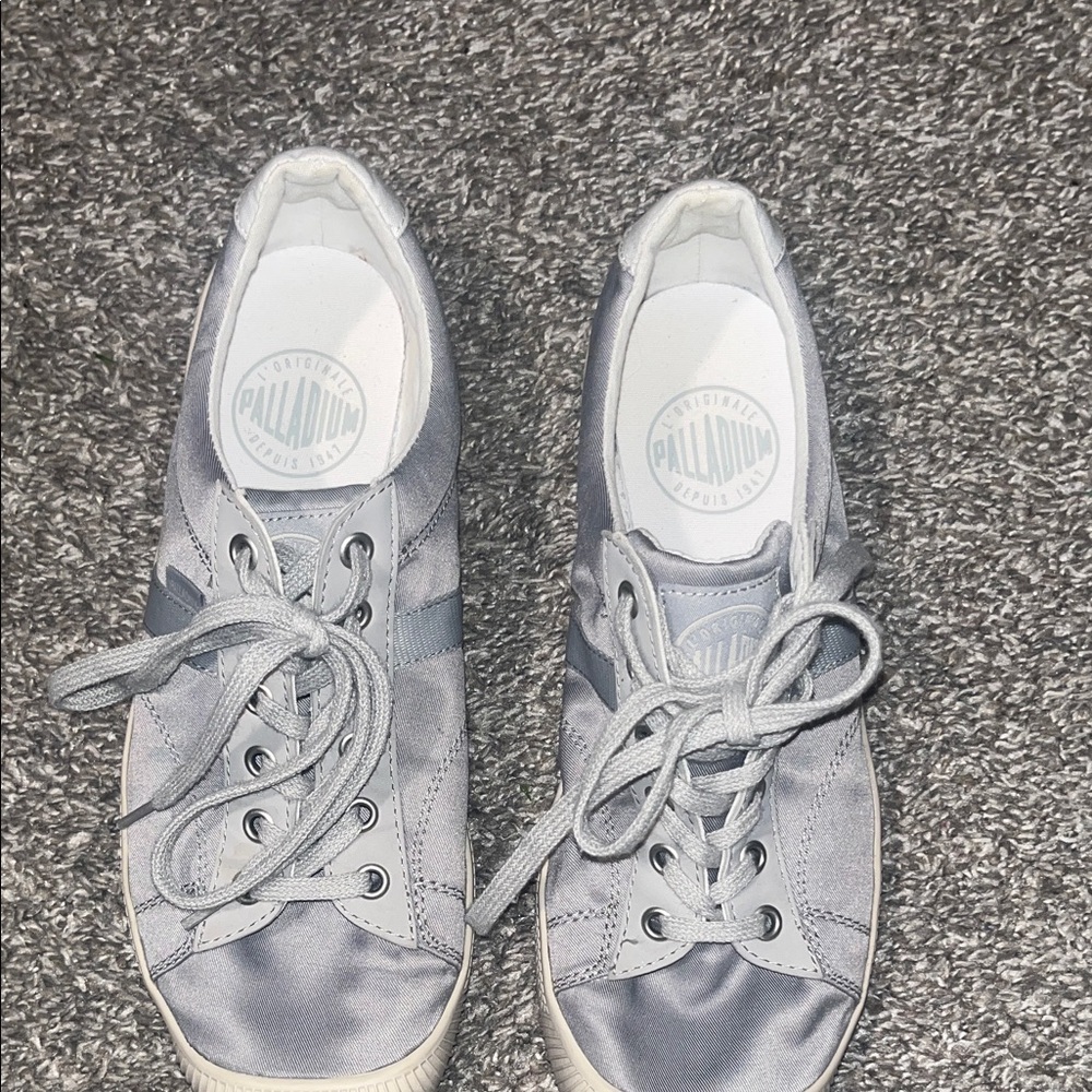 Palladium women’s  Gray Sneakers - Picture 2 of 6
